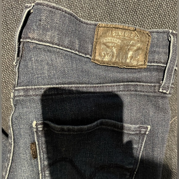 Levi’s 311 Shaping Skinny - Picture 3 of 6